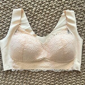 Delicate Lace Bralette in Soft Cream